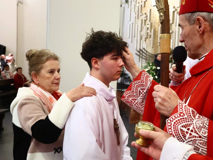 Bierzmowanie w par. Ducha Świętego w Mielcu