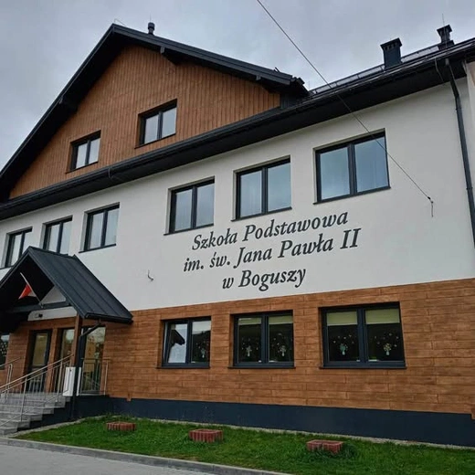 Św. Jan Paweł II patronem szkoły w Boguszy
