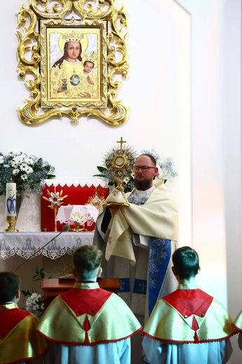 Powrót MB Tuchowskiej do parafii