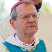 Abp Wojda zaapelował do rządu o dialog ws. edukacji zdrowotnej
