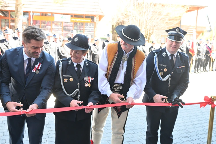 Radość strażaków w Dzianiszu