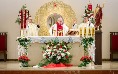 Nabożeństwo ku czci św. Szarbela w Pionkach