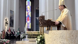 Bp Olszowski: Róbmy wszystko, aby wiara zwyciężała w każdym wymiarze naszego życia w ojczyźnie
