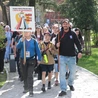 Wstyd, który przeżywają, okrywać miłością