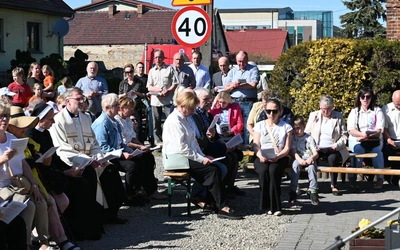 Nabożeństwo i Maibaum w Strzelcach Opolskich