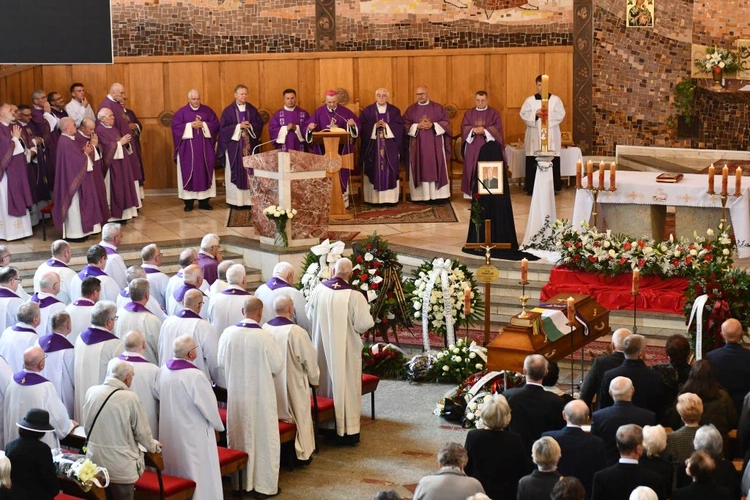 Pogrzeb ks. prał. Jerzego Nowaczyka