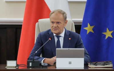 Tusk: transkrypcja małżeństw jednopłciowych tak, adopcja nie