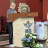 To intensywny czas. Były Msza, nabożeństwo wywyższenia krzyża świętego, całonocna adoracja Najświętszego Sakramentu i całodzienne czytanie  Pisma  Świętego.
