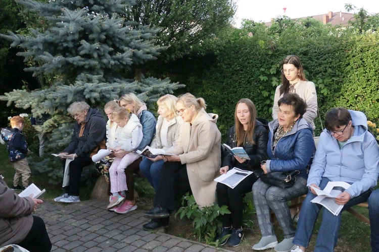 U stóp Matki Bożej