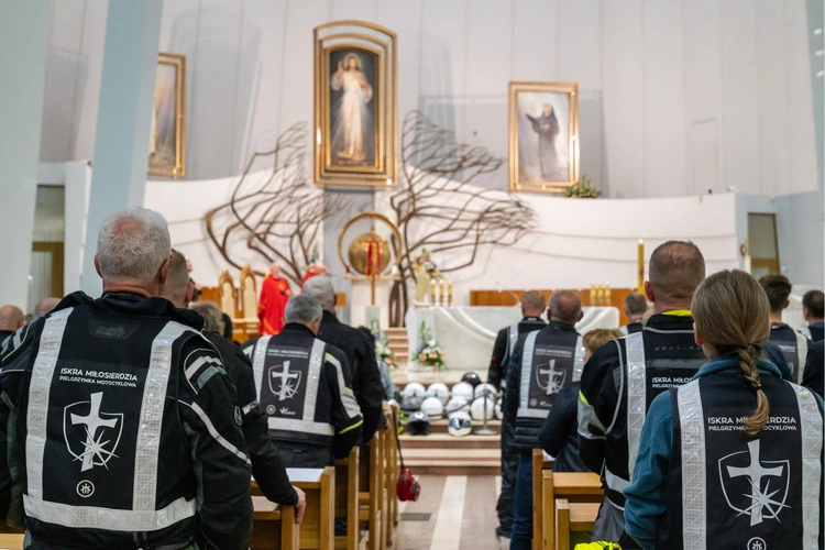 Iskra Miłosierdzia wyruszyła