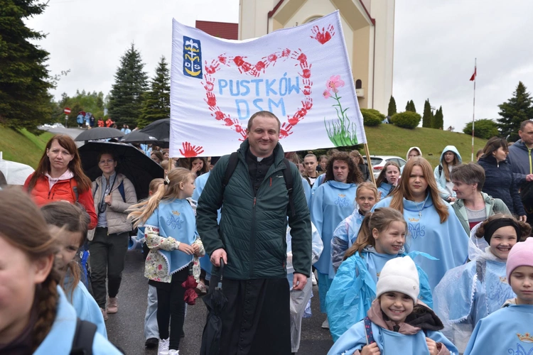 Pielgrzymka DSM do Czermnej - integracja