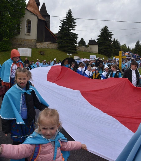 Pielgrzymka DSM do Czermnej - integracja