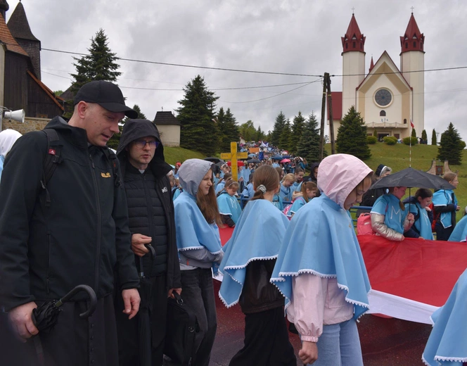 Pielgrzymka DSM do Czermnej - integracja