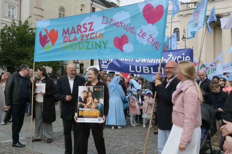 Marsz pełen życia