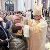 Abp Przybylski do małżonków: Jesteście znakiem Boga na ziemi