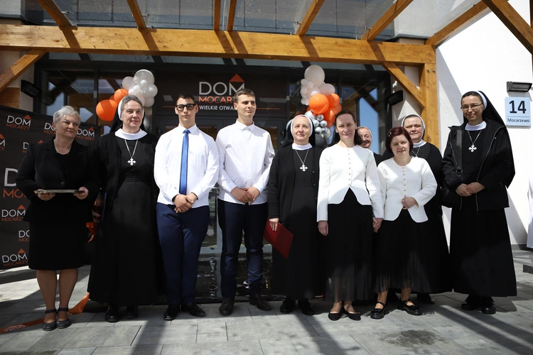Oficjalne otwarcie "Domu Mocarzy"
