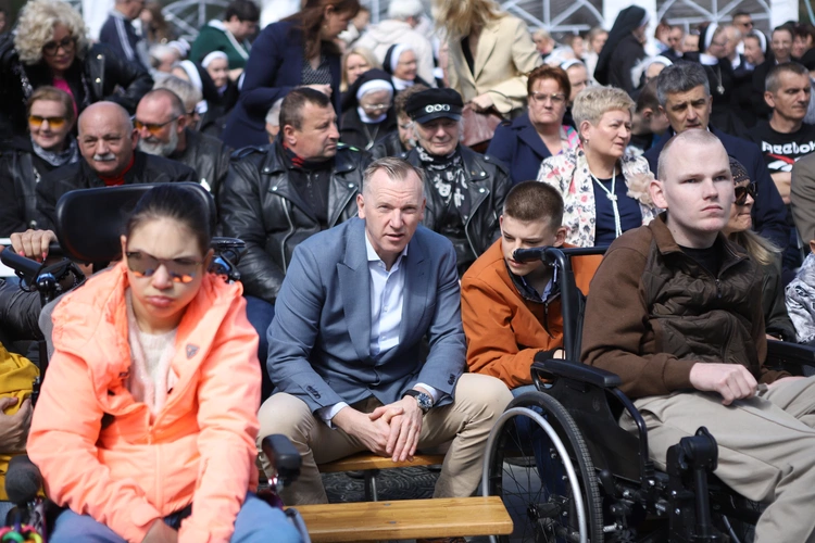 Oficjalne otwarcie "Domu Mocarzy"
