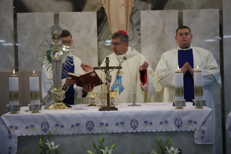 Poświęcenie kaplicy w "Domu Mocarzy"