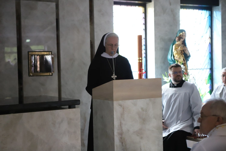 Poświęcenie kaplicy w "Domu Mocarzy"