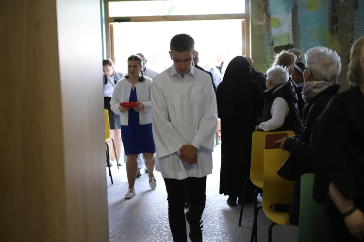 Poświęcenie kaplicy w "Domu Mocarzy"