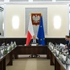 Rząd stara się uzyskać informacje o relokacji amerykańskich żołnierzy i wpływać na decyzje USA