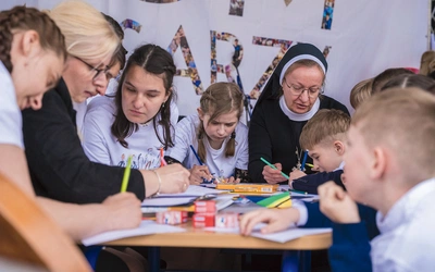 Mocarzewo: cud murowany. Dom, w którego budowie pomogli czytelnicy „Gościa” już otwarty