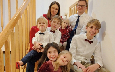 Od diagnozy niepłodności do domu pełnego dzieci. Historia Marty i Łukasza