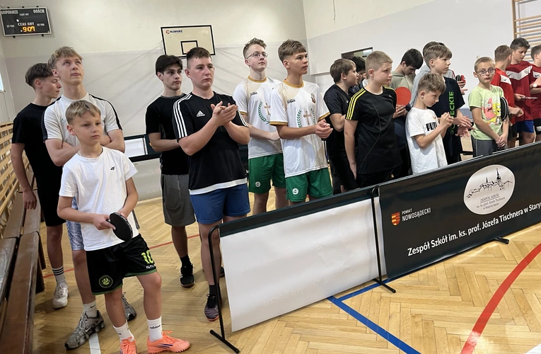 Dekanalny turniej tenisa stołowego