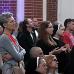 Wigilia Zesłania Ducha Świętego - czuwanie w Kościele pw. NMP na Piasku w przedzień zakończenia synodu