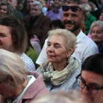 Wigilia Zesłania Ducha Świętego - czuwanie w Kościele pw. NMP na Piasku w przedzień zakończenia synodu