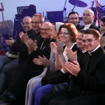 Wigilia Zesłania Ducha Świętego - czuwanie w Kościele pw. NMP na Piasku w przedzień zakończenia synodu