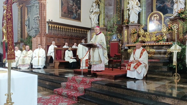 Otrzymali święcenia diakonatu (stałego)