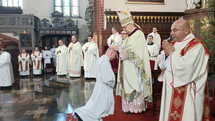 Otrzymali święcenia diakonatu (stałego)