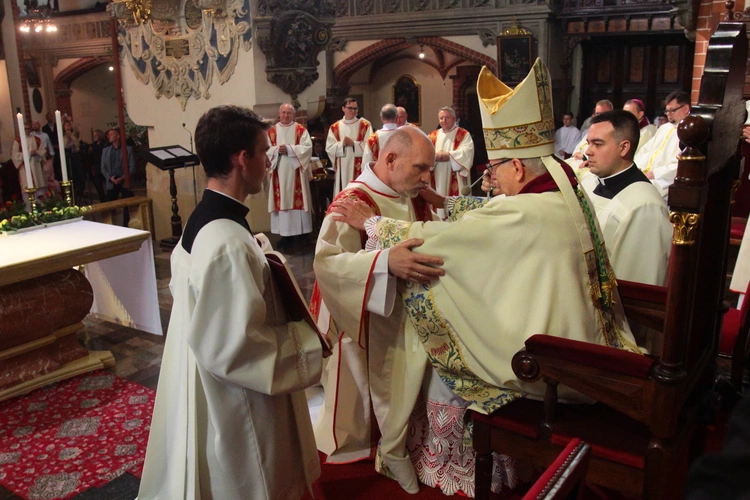 Otrzymali święcenia diakonatu (stałego)