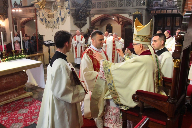 Otrzymali święcenia diakonatu (stałego)