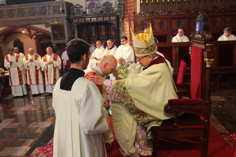 Otrzymali święcenia diakonatu (stałego)