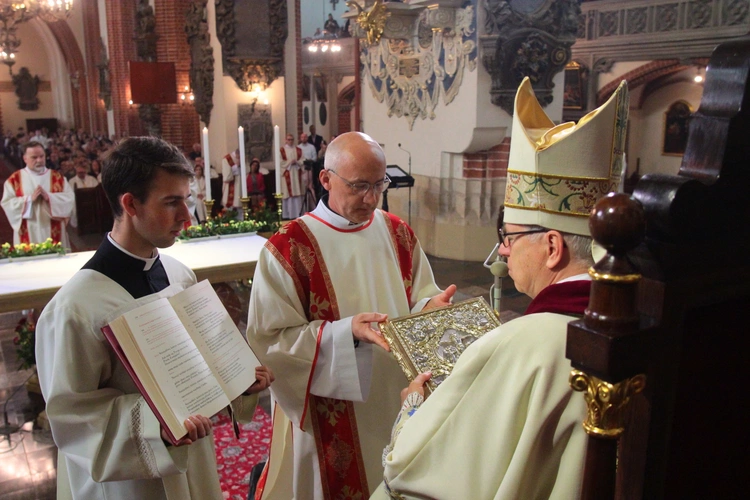 Otrzymali święcenia diakonatu (stałego)