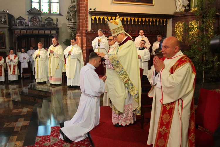 Otrzymali święcenia diakonatu (stałego)