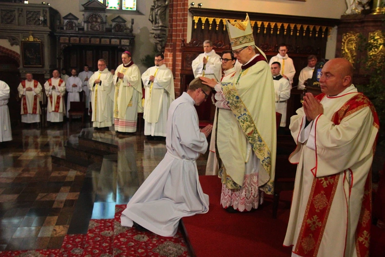 Otrzymali święcenia diakonatu (stałego)