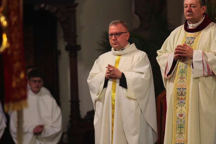 Otrzymali święcenia diakonatu (stałego)