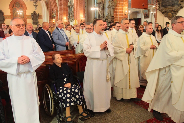 Otrzymali święcenia diakonatu (stałego)