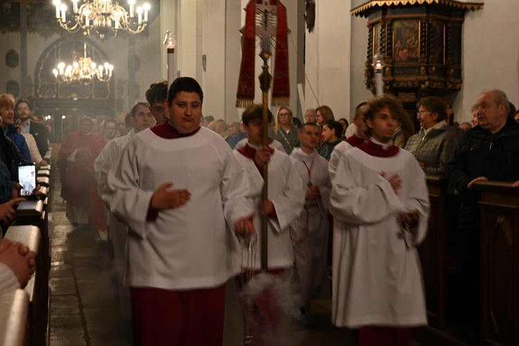 W Bazylice Mariackiej uroczystość wigilii Zesłania Ducha Świętego