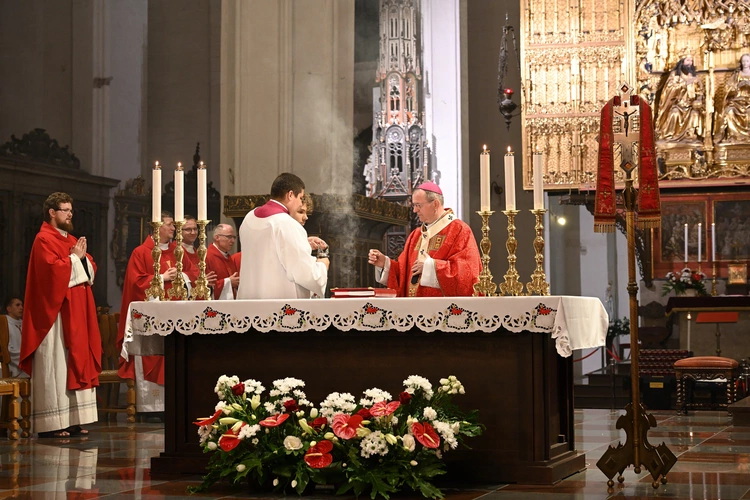 W Bazylice Mariackiej uroczystość wigilii Zesłania Ducha Świętego