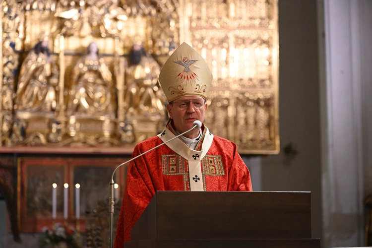 W Bazylice Mariackiej uroczystość wigilii Zesłania Ducha Świętego