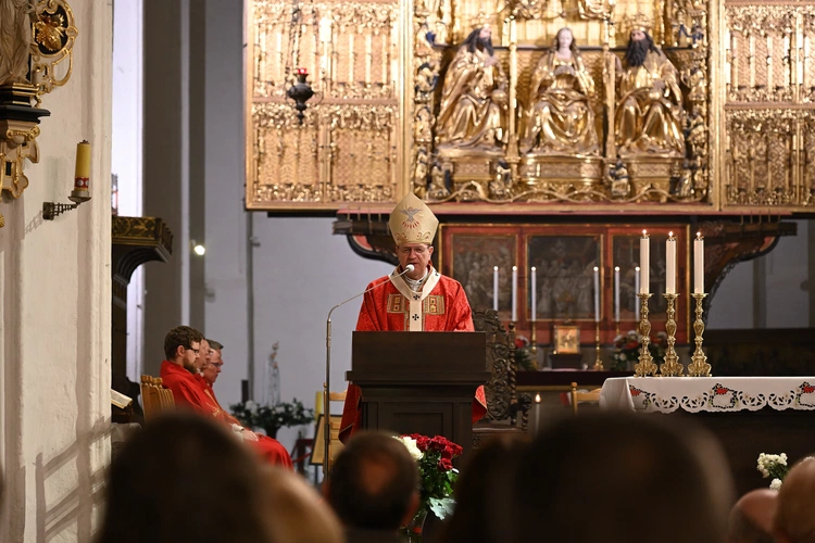 W Bazylice Mariackiej uroczystość wigilii Zesłania Ducha Świętego