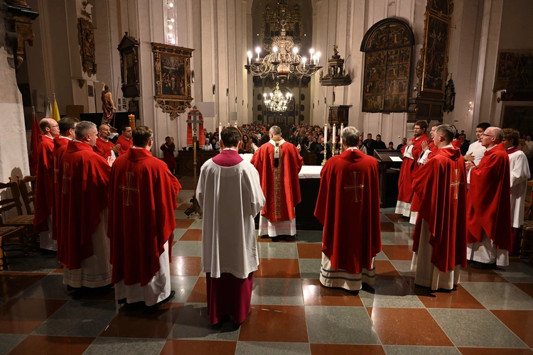 W Bazylice Mariackiej uroczystość wigilii Zesłania Ducha Świętego
