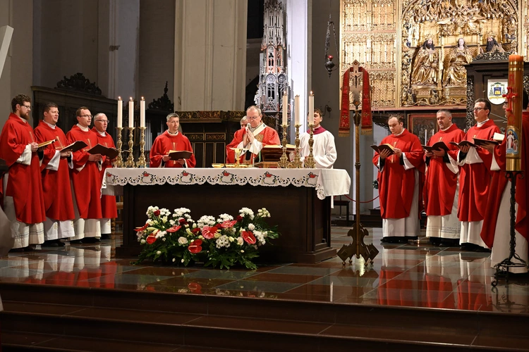 W Bazylice Mariackiej uroczystość wigilii Zesłania Ducha Świętego