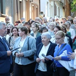Lipnica Murowana. Msza św. i procesja z modlitwą o rekoronację Lipnickiej Madonny z Dzieciątkiem