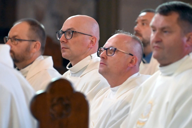 Jubileusz 25-lecia święceń prezbiteratu w świdnickiej katedrze