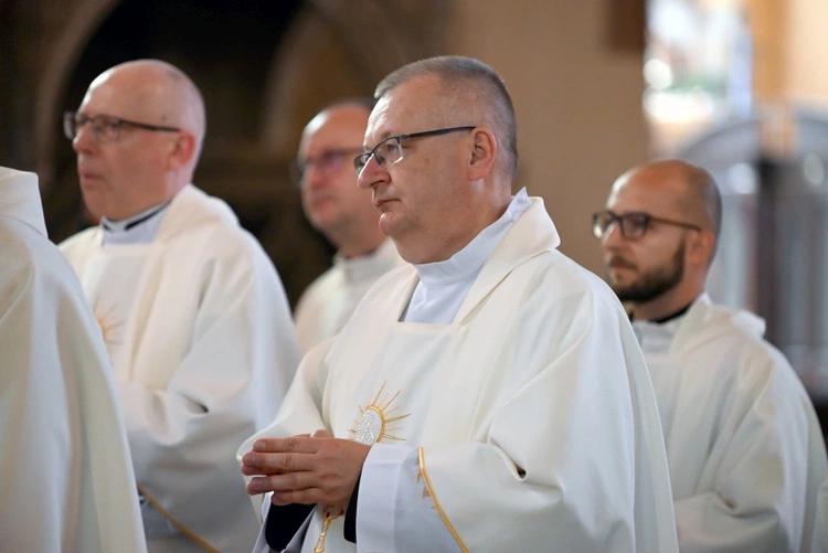 Jubileusz 25-lecia święceń prezbiteratu w świdnickiej katedrze